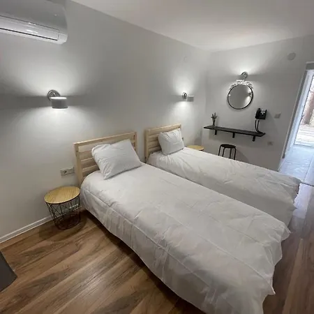 тихия кът Hotel Vladaya
